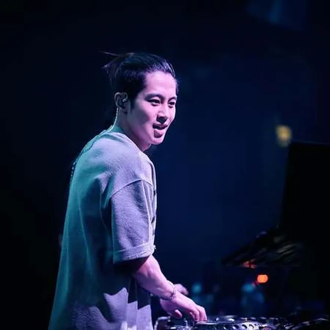 Band Thumbnail Placeholder